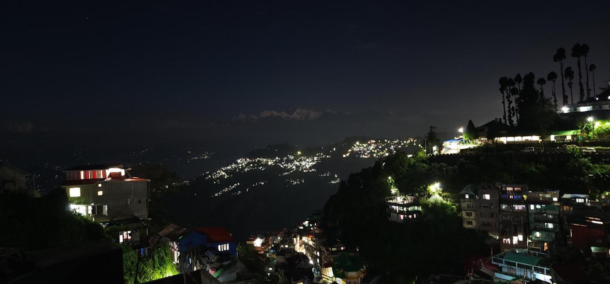 Veronica Alpina Mountain View Home Darjeeling  Luaran gambar